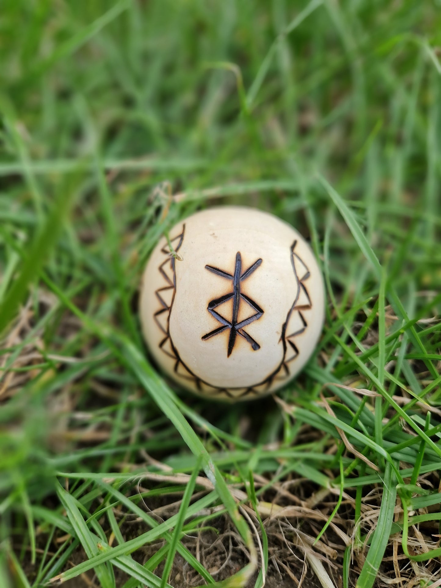 Baumkugeln mit Binderune