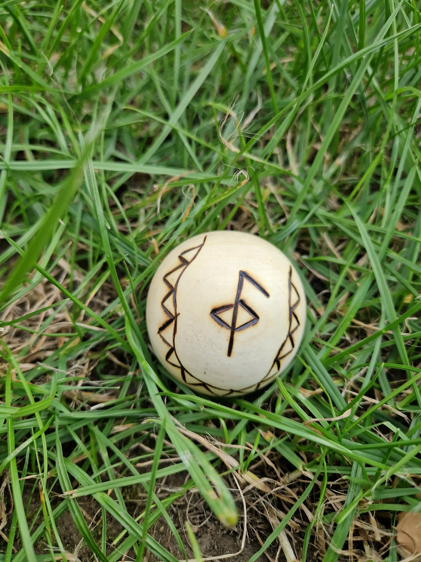 Baumkugeln mit Binderune