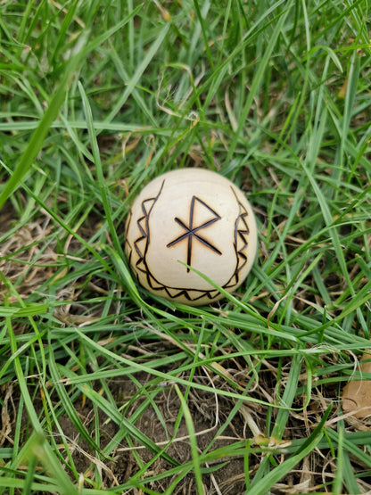 Baumkugeln mit Binderune